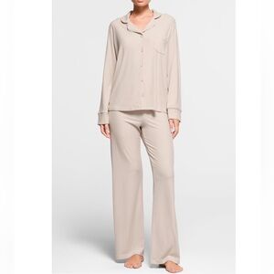 NWOT Skims Soft Lounge Pajamas